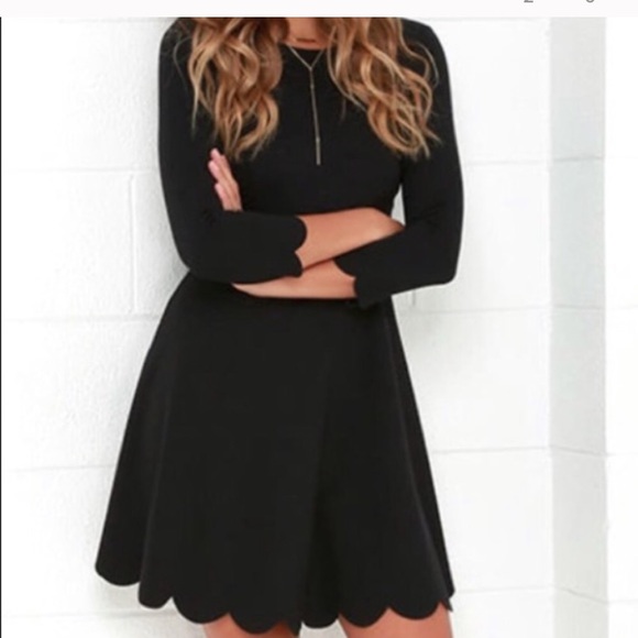 Lulus Dresses & Skirts - Lulu’s black scalloped 3/4 sleeve dress